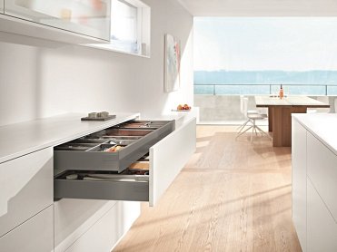 Внутренний ящик TANDEMBOX antaro TIP-ON BLUMOTION (высота M 98,5, глубина 400 мм, 10-30 кг), серый орион